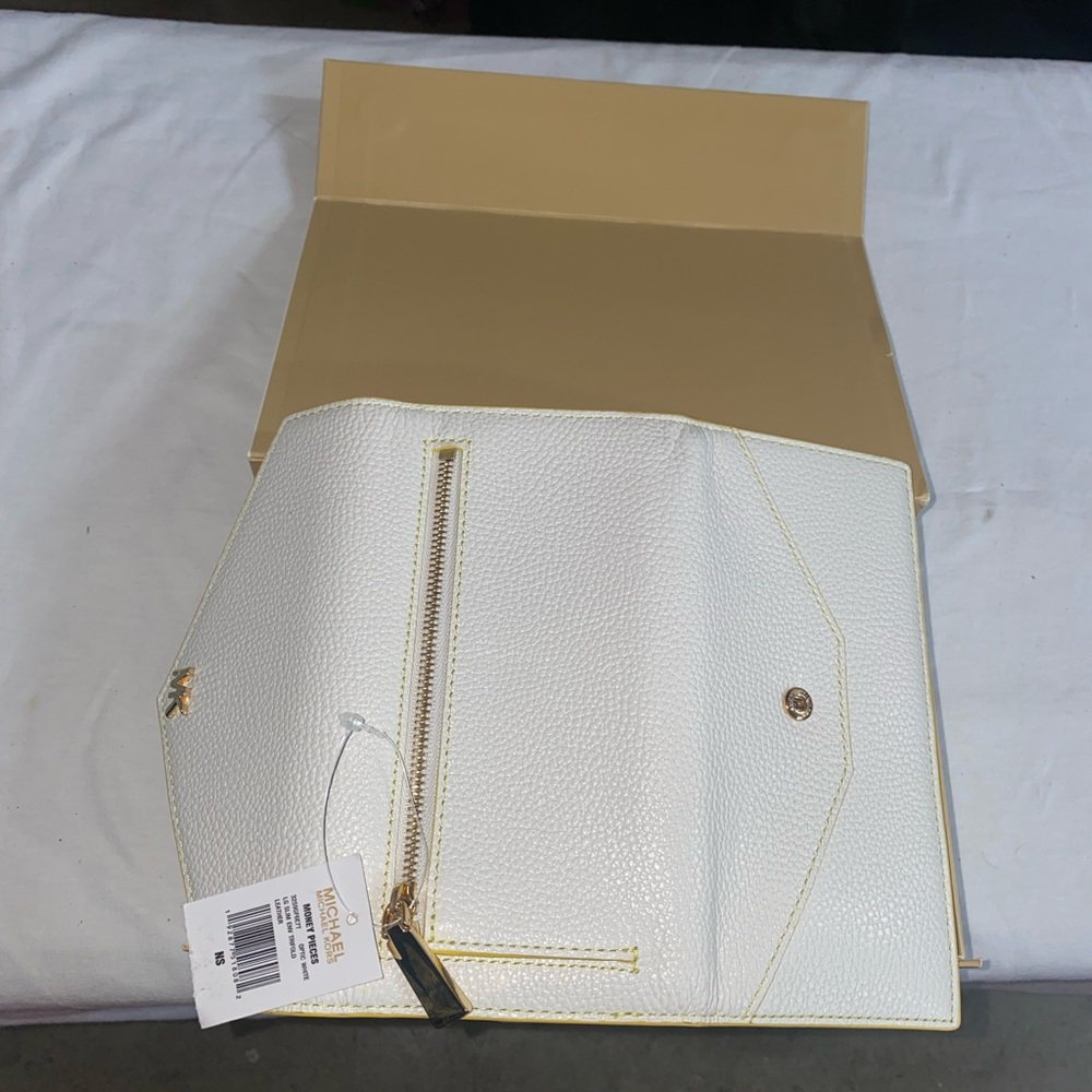 Michel Kors wallet